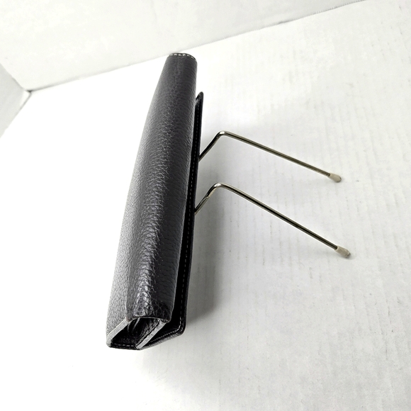 Tod's Continenal Wallet. Black Pebble Leather - Picture 6 of 16